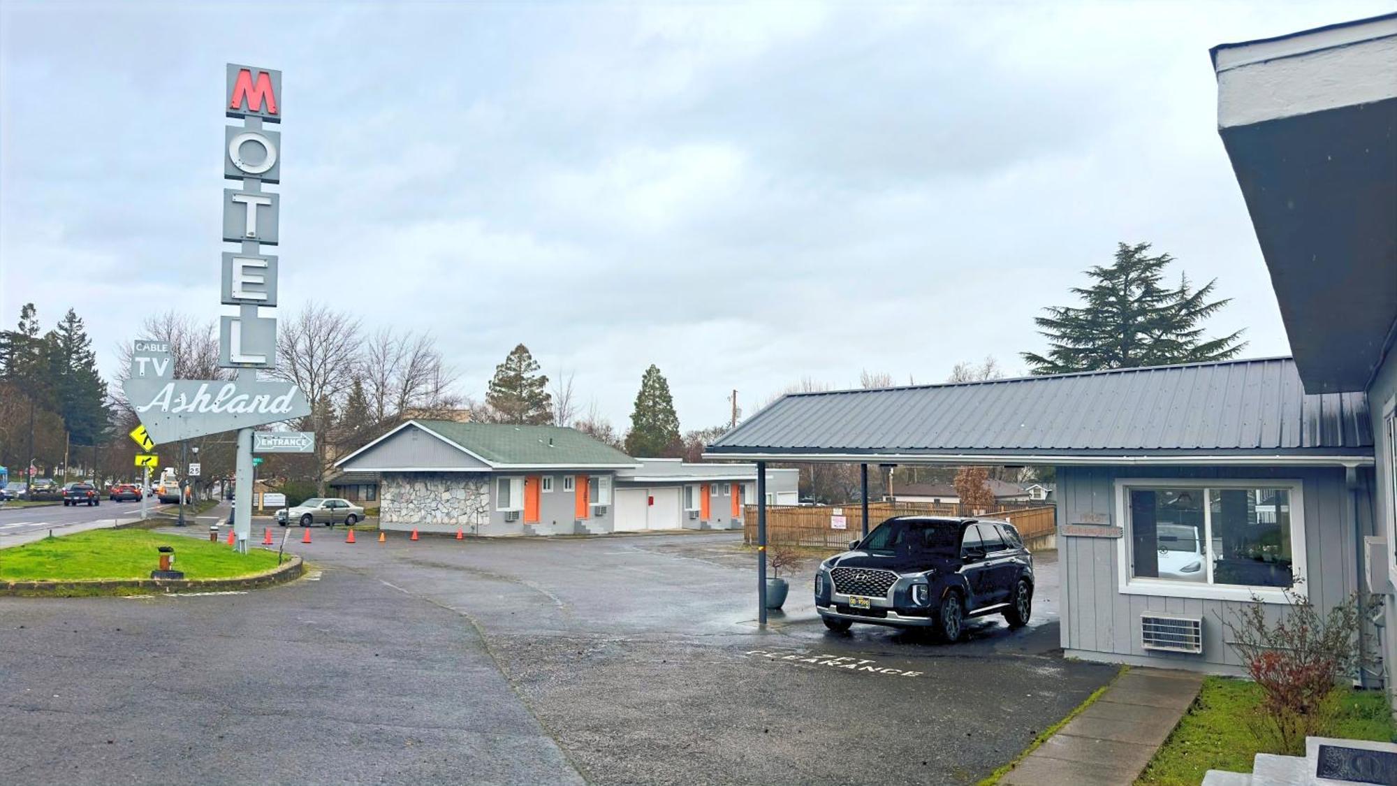Ashland Motel - Oregon Екстер'єр фото